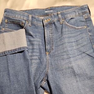 INC International Concepts Blue Ankle Cropped Jeans